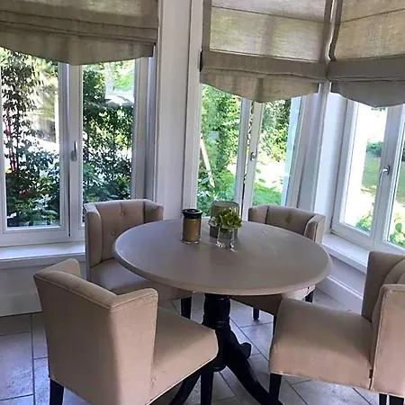 Frühstückspension Park & Wellness 4*