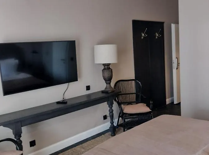 לינה וארוחת בוקר Park & Wellness